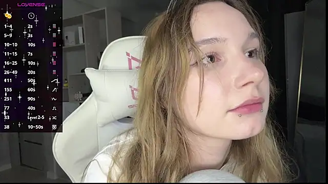 Živý XXX chat LeyaVoss