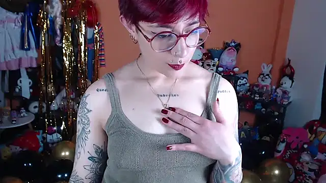 Chatroom XXX en direct de MissMiia2