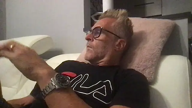 Axl_hot Webcam show