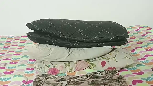 Blackk_girl Show in webcam