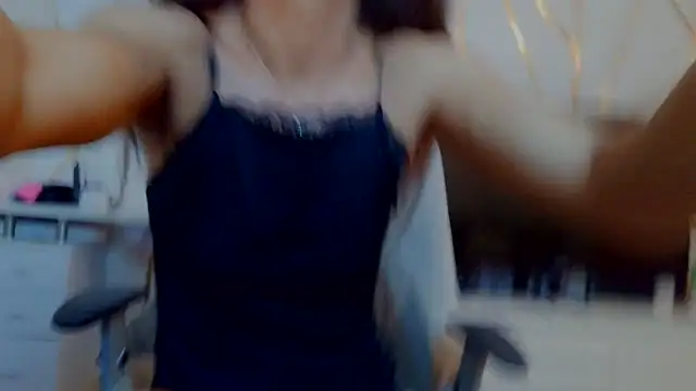 Chat +18 de khalessi13 ao vivo