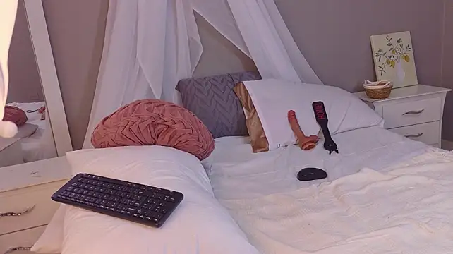 christopher_robin4 élő XXX-chatje