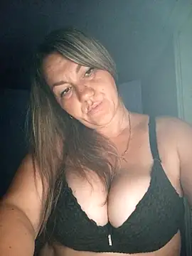 Chatroom XXX en direct de Ant0nina