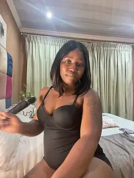sexyTHANDO live XXX chat