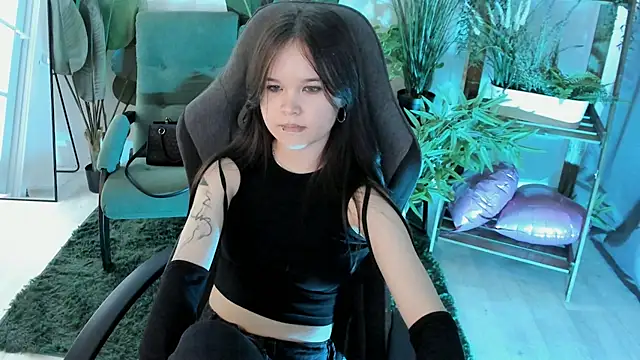 Elainebeness live XXX chat