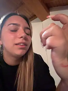 Naomi-Klein Live XXX-Chat