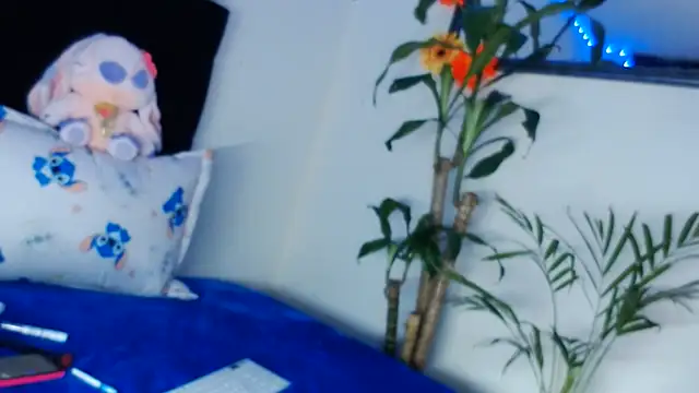 NathalialLooes Chat XXX in diretta