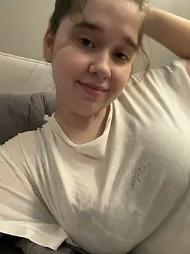 HornyGirlH 网络视讯表演
