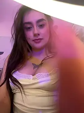 XXX chat uživo modela cute__cherry_