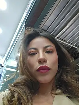 הופעת וובקאם של Karen_San_Miguel