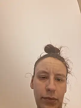 PrettyPocahontas69's Live XXX Chat