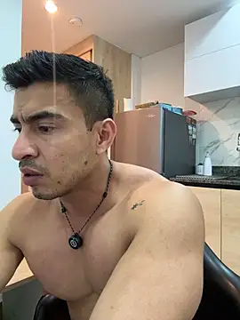 Chris_Clarck's Live XXX Chat