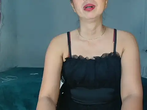 HelenaM Chat XXX in diretta