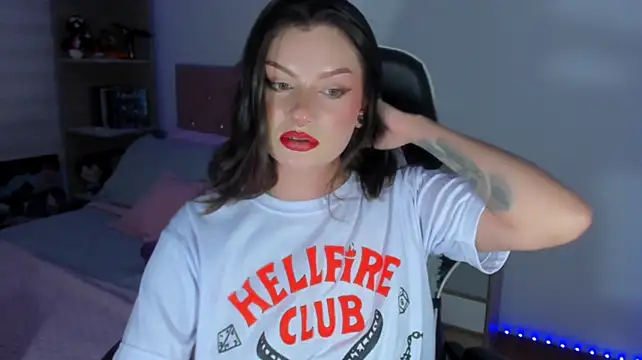 Chat XXX en directo de OphelianaRose33