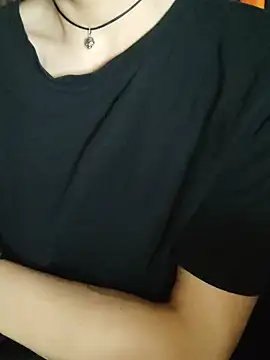 Aashikalaa's Live XXX Chat