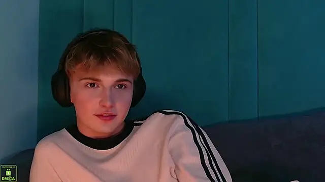 Your_avatar: онлайн-секс-чат