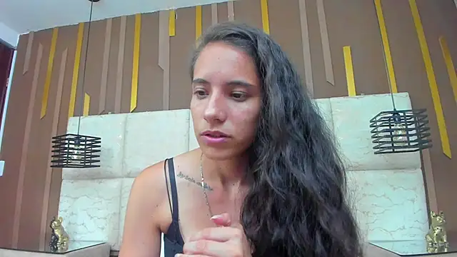 MiaCours live XXX chat