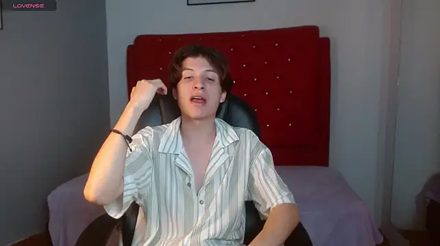 Živý XXX chat Marcoviolet