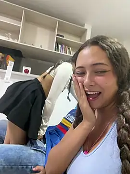 seraphine23 – Naživo XXX chat
