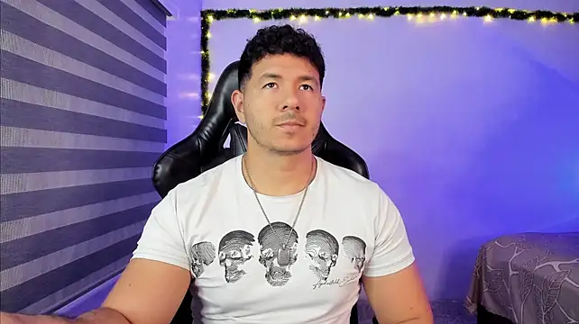 ransoj Chat XXX live