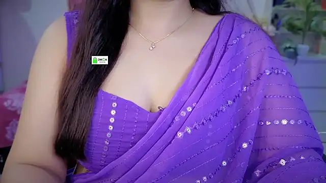 Show de Sizzling__ZAARA na webcam