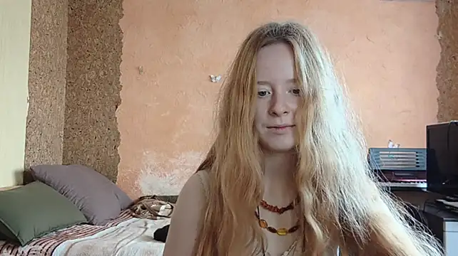 KateVibe_01 Adlı Modelin Canlı XXX Sohbeti