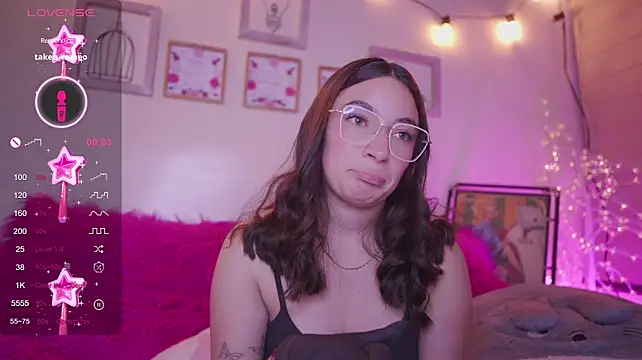 issa_monterrey élő XXX-chatje