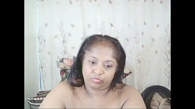 Indiantasha's Live XXX Chat