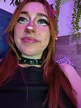 Amber_prada Adlı Modelin Canlı XXX Sohbeti