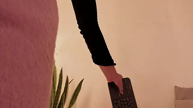 צ'אט XXX בשידור חי של sofiesoft