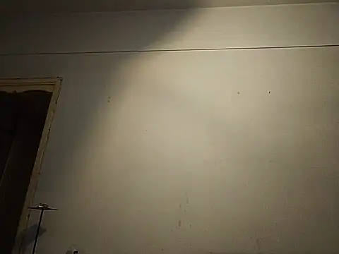Chat +18 de Miguel78cerbero ao vivo