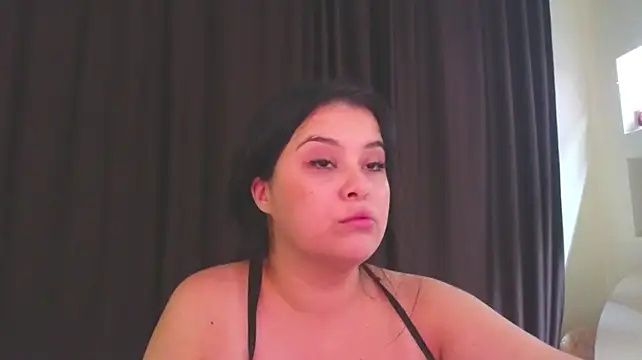 Chatroom XXX en direct de Malika_uAngel