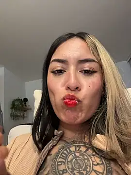 Rae_Lil_White Pertunjukan Webcam