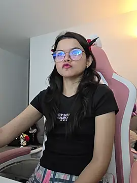 Онлайн чат XXX azumiichan