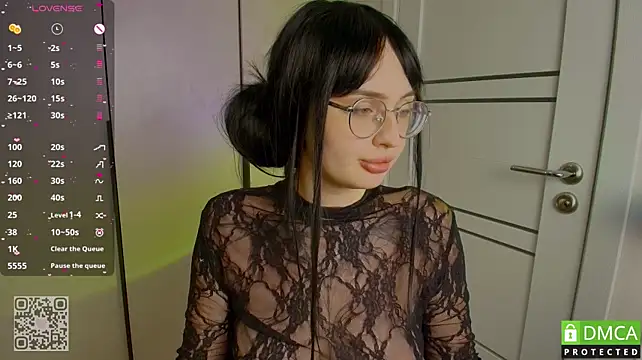 Chatroom XXX en direct de AdeLuna