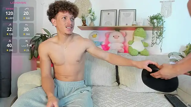 Chat XXX Live All3ssandr0