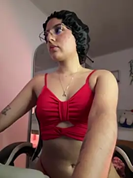 OhMySelenyx3's Live XXX Chat