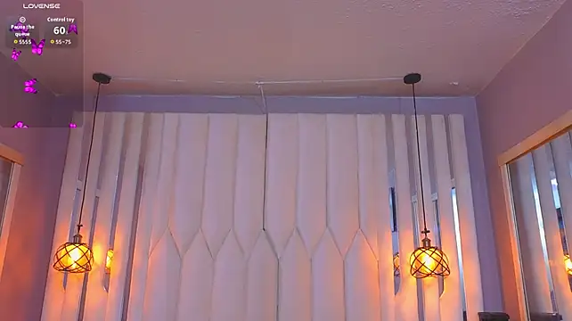 Show modela Megan_Do_Santos na web-kameri