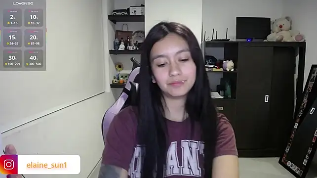 Chat +18 de elaine_sun1 ao vivo