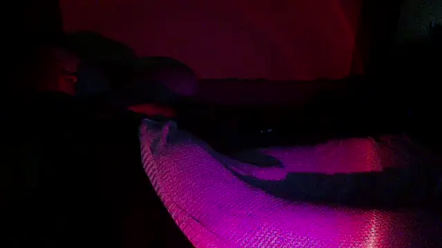 s_urprise Live XXX-chat