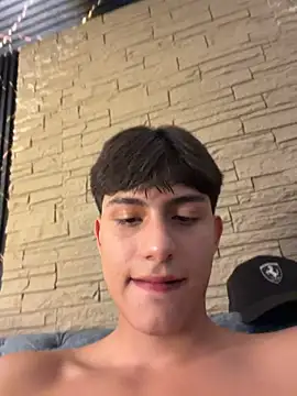 Lander_Cruz – Live XXX-chat