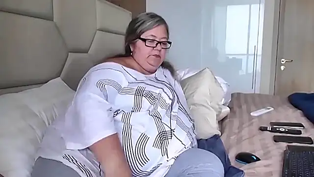 sex2 Adlı Modelin Canlı XXX Sohbeti