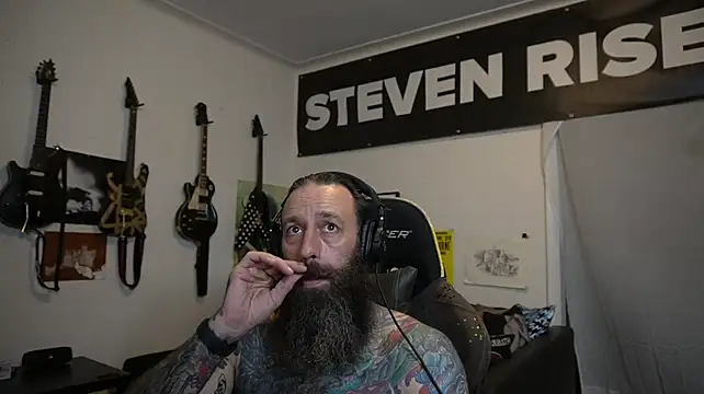 הופעת וובקאם של StevenRiseNYC