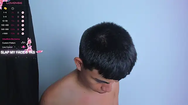 Asher_Young Adlı Modelin Web Kamerası Şovu