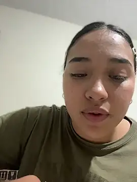 Issa_rodriguez – Naživo XXX chat