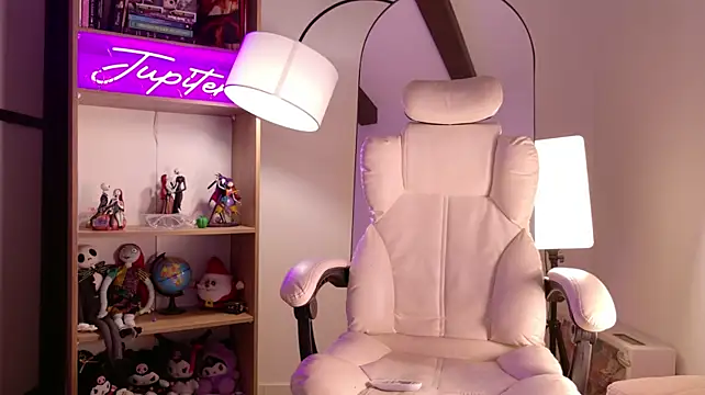 jupiter_sin_h Chat XXX in diretta