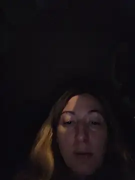 Milk2Milfs Show in webcam