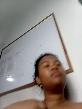 Chatroom XXX en direct de DALILAA_CURVY