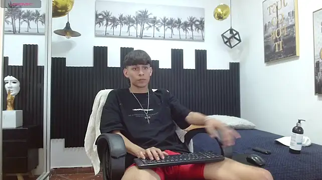 XXX chat uživo modela DraxBlade09