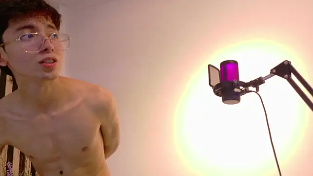 צ'אט XXX בשידור חי של Twink_Sebas7